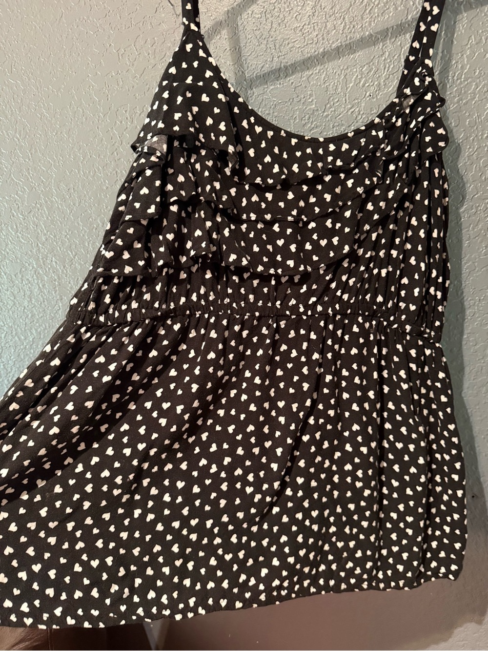torrid 4X ruffle Black Tank Top with White Heart Print